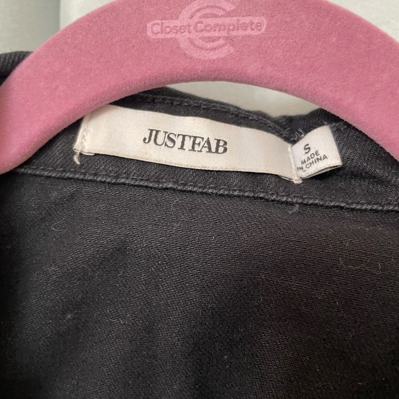 Black distressed coloring jean jacket - Picture 3 of 5